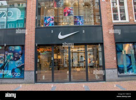 nike amsterdam kalverstraat